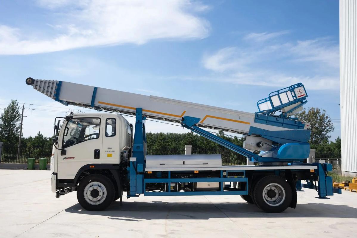 霞浦县云梯上料车租赁费用