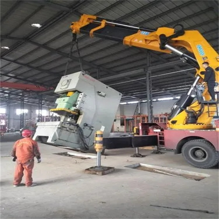 霞浦县80吨折臂吊车出租附近电话